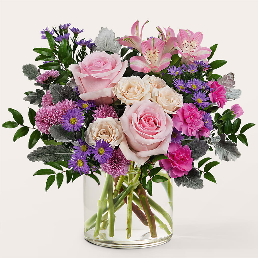 Light as a Feather Bouquet – Paiges Petals Floral Design, Stanton MI