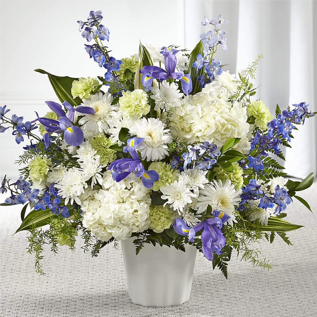 Soft Serenity Floor Basket – Paiges Petals Floral Design, Stanton MI