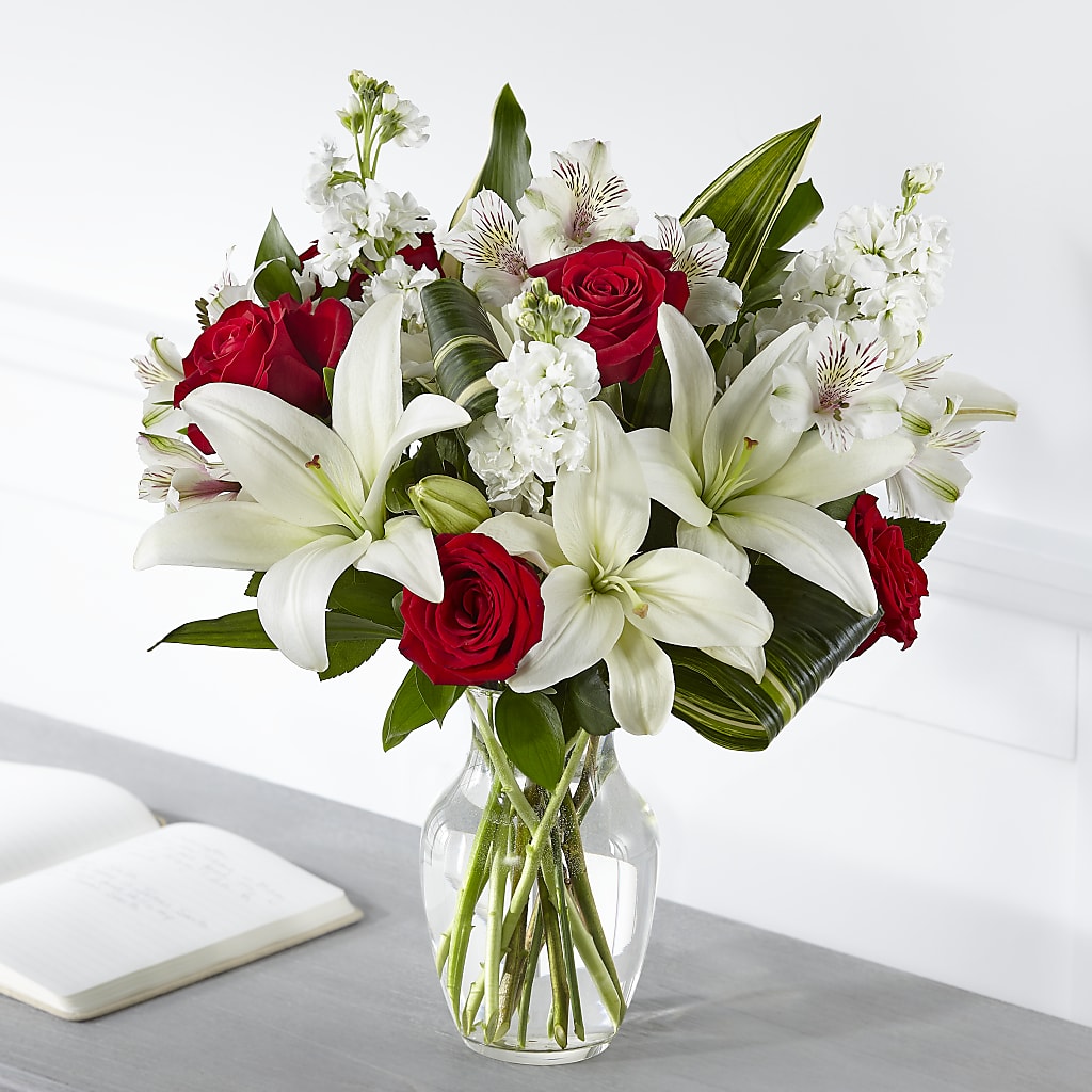 Loving Respect Bouquet – Paiges Petals Floral Design, Stanton MI