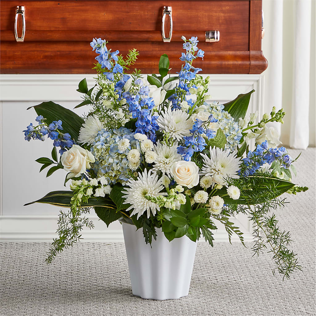 Everlasting Memories Floor Basket – Paiges Petals Floral Design, Stanton MI