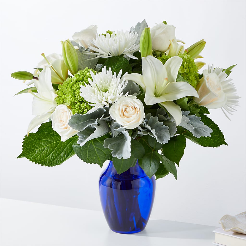 Snowy Dreams Bouquet – Paiges Petals Floral Design, Stanton MI
