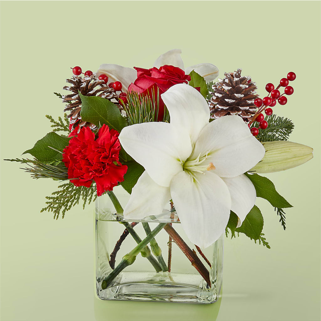Glistening Icicles Bouquet – Paiges Petals Floral Design, Stanton MI