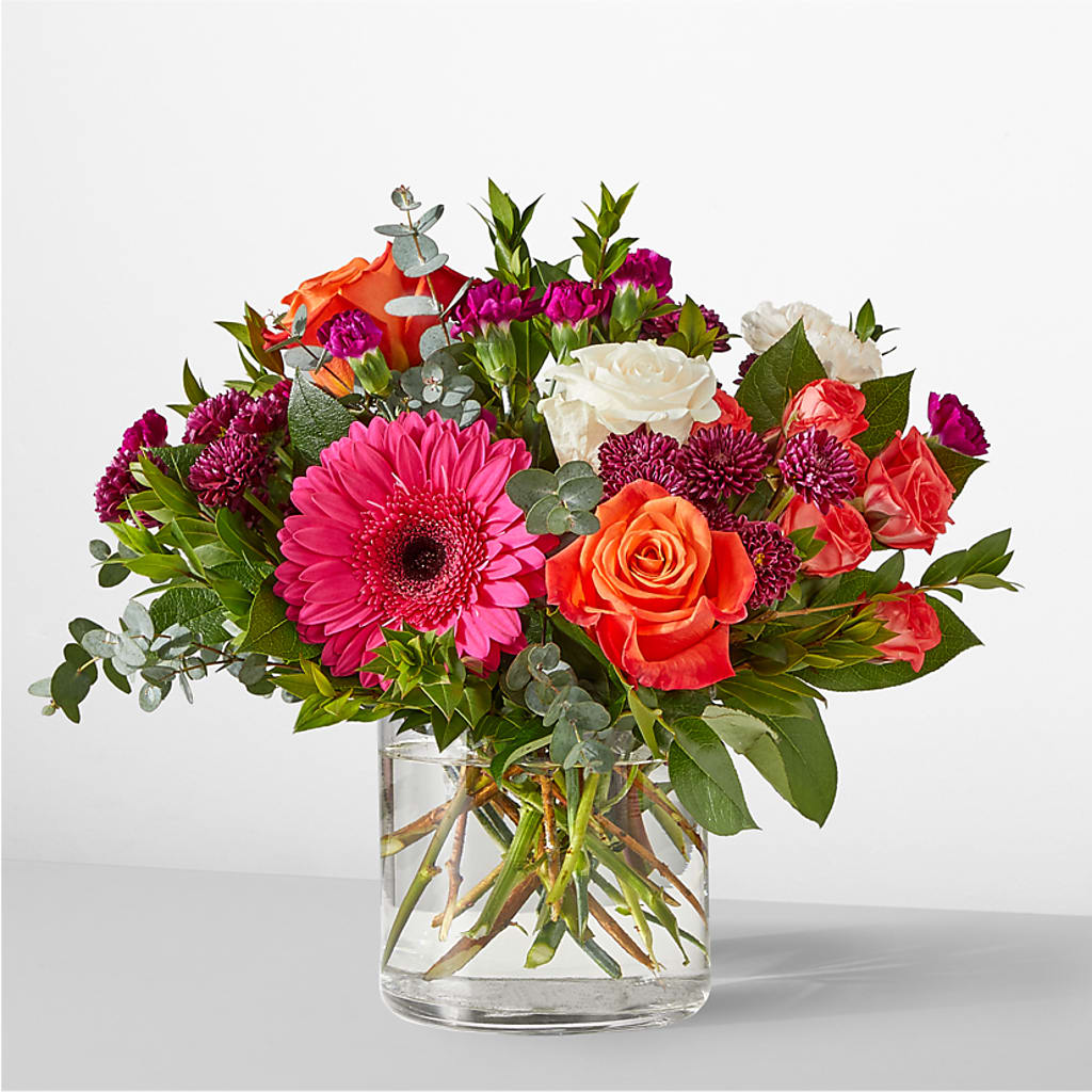 Smell the Roses Bouquet – Paiges Petals Floral Design, Stanton MI