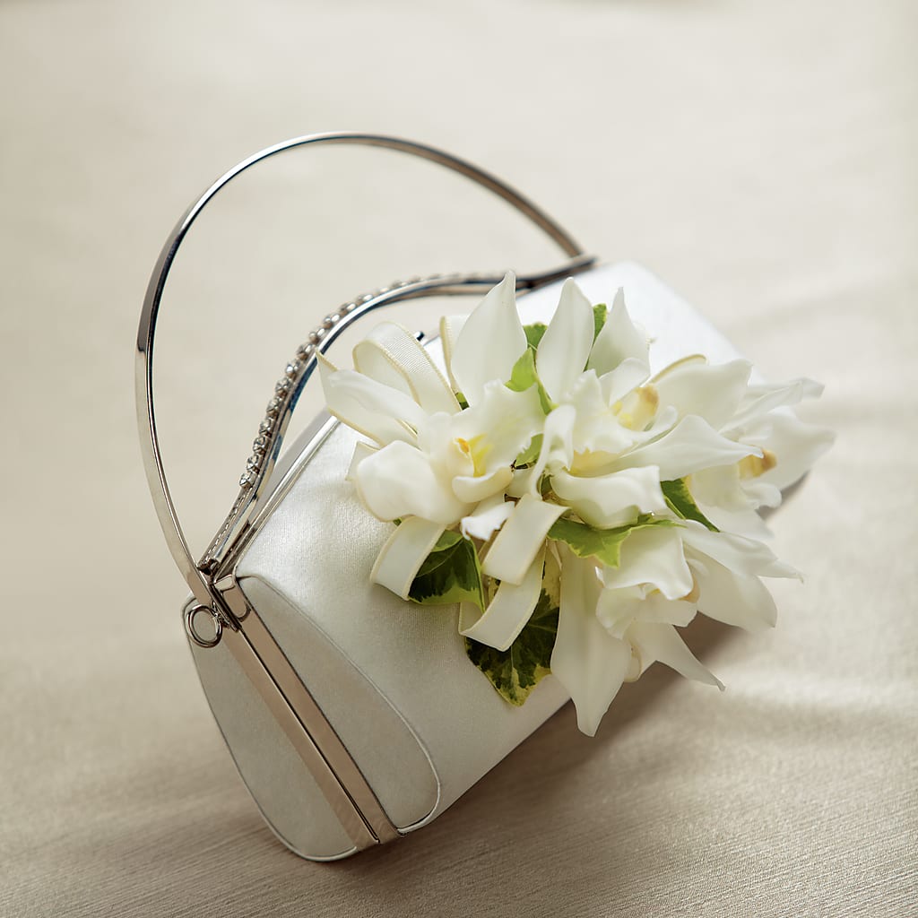 White Purse Decor – Paiges Petals Floral Design, Stanton MI