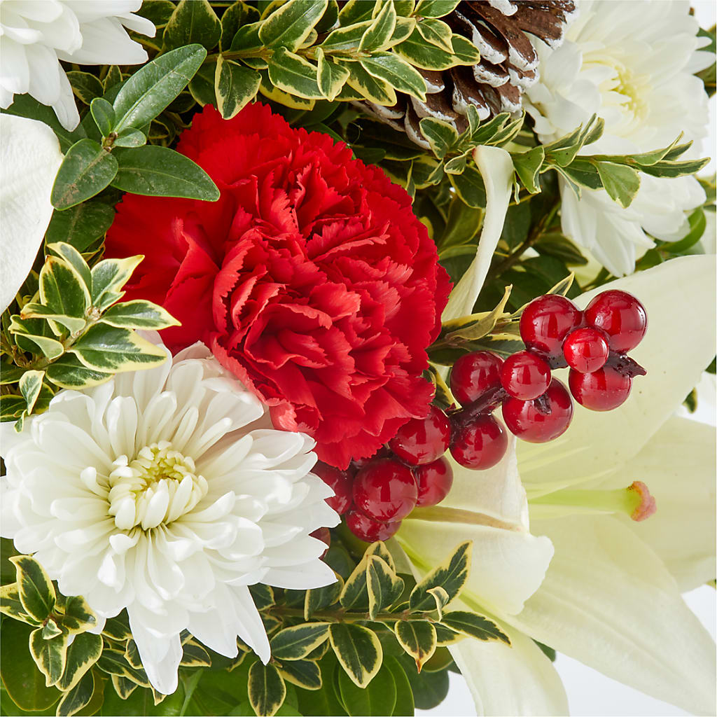Festive Moments Tree –  Paiges Petals Floral Design, Stanton MI