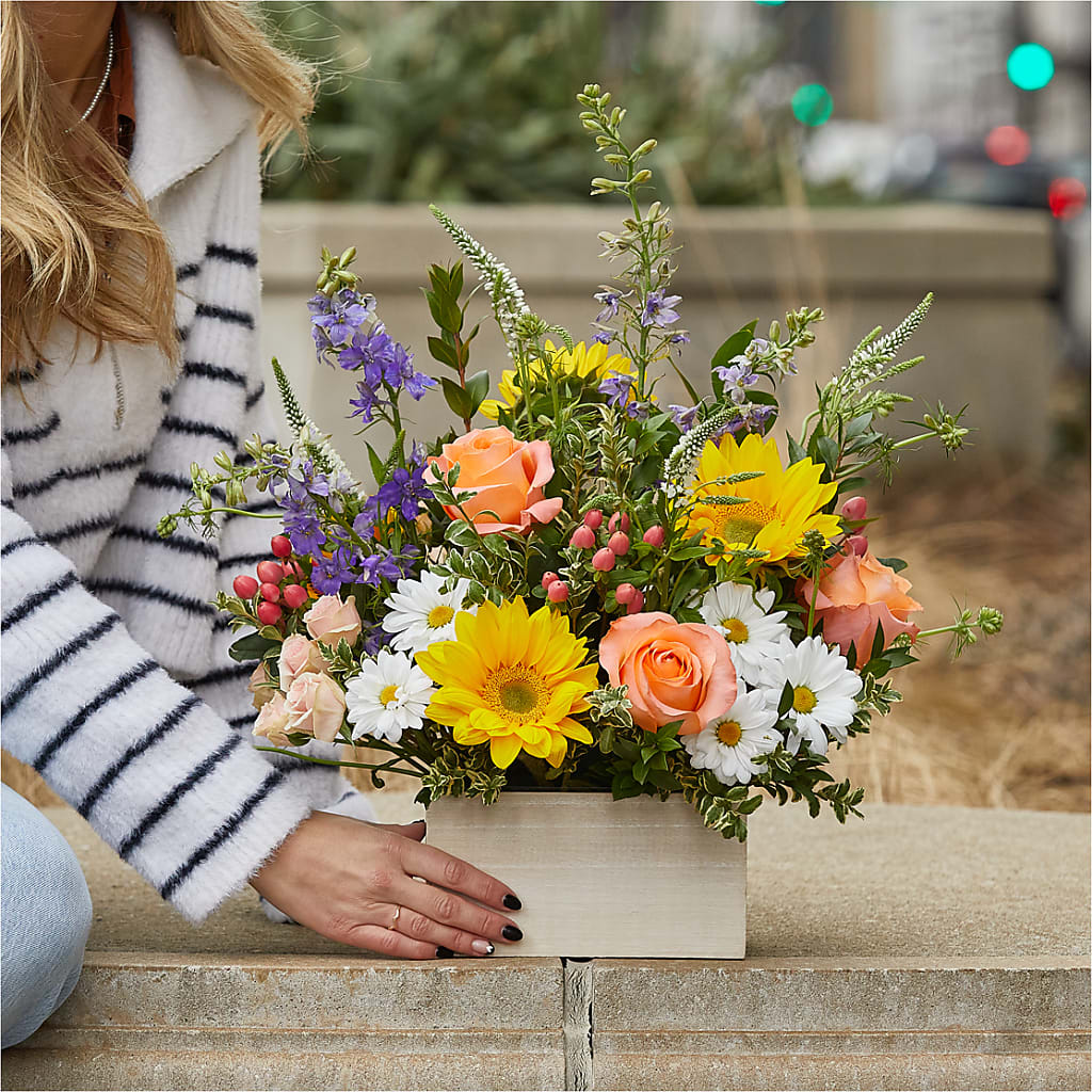 The Good Life Bouquet –  Paiges Petals Floral Design, Stanton MI