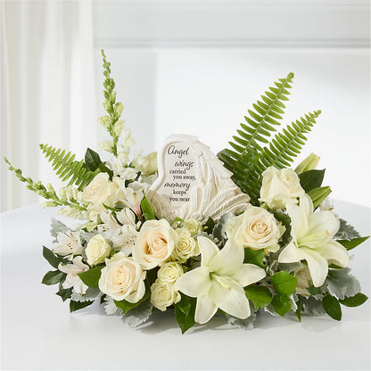 Holding You Close Arrangement –  Paiges Petals Floral Design, Stanton MI