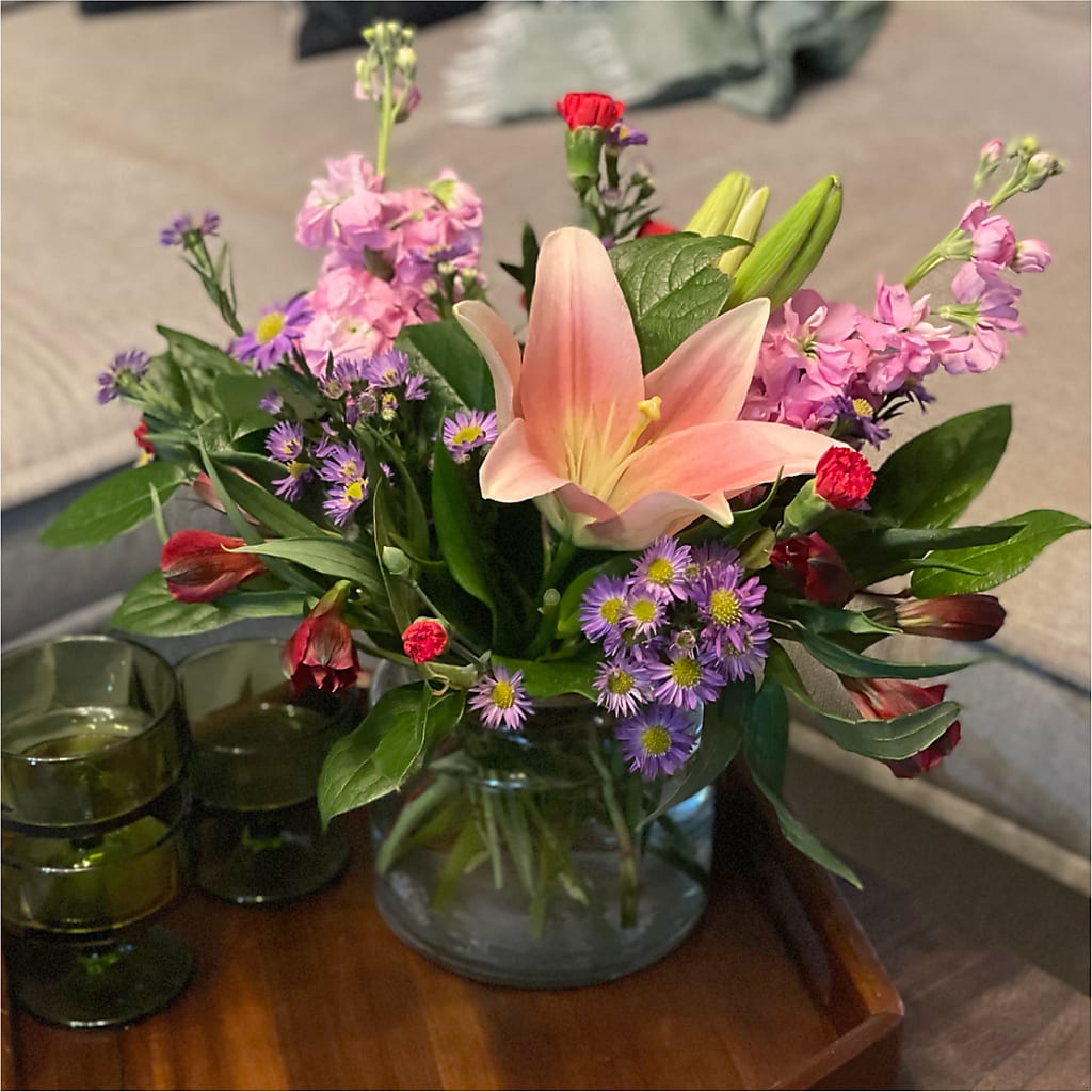 Romantique Bouquet –  Paiges Petals Floral Design, Stanton MI