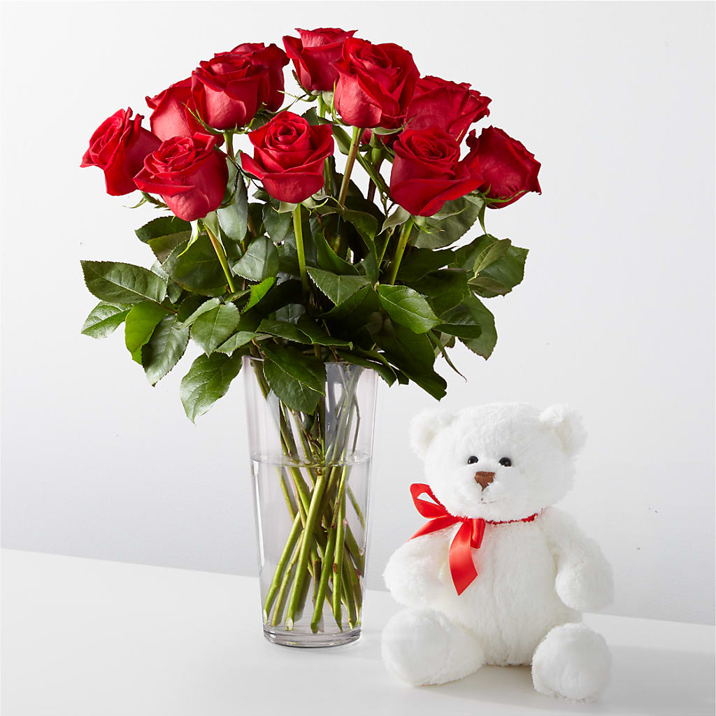 Romantic Long Stem Red Rose Bouquet Bundles –  Paiges Petals Floral Design, Stanton MI