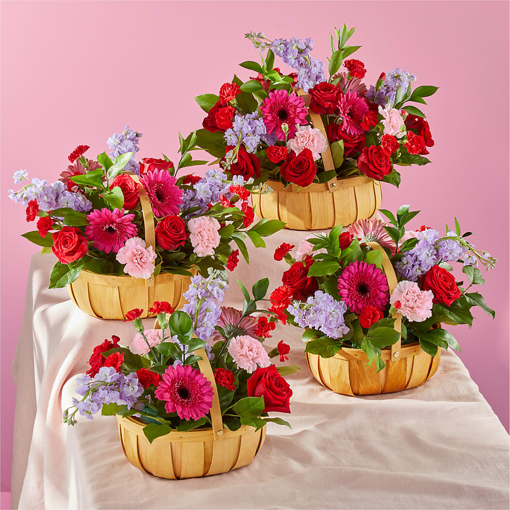 Pink Picnic Basket –  Paiges Petals Floral Design, Stanton MI