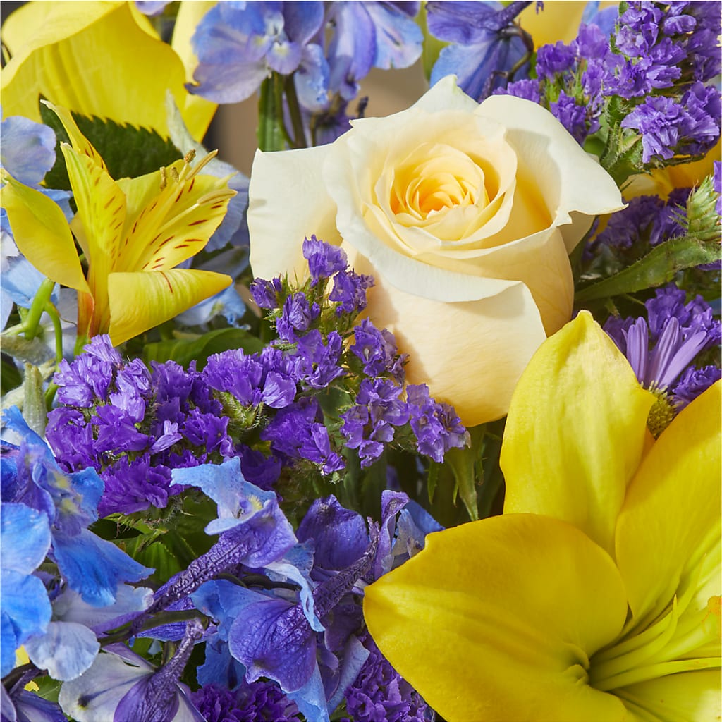 Limoncello Bouquet –  Paiges Petals Floral Design, Stanton MI