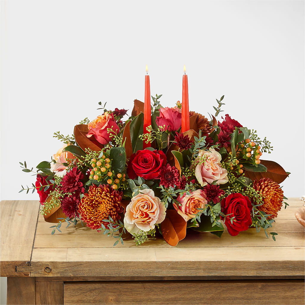 Gather Near Centerpiece –  Paiges Petals Floral Design, Stanton MI