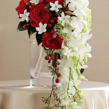 Here Comes the Bride Bouquet –  Paiges Petals Floral Design, Stanton MI